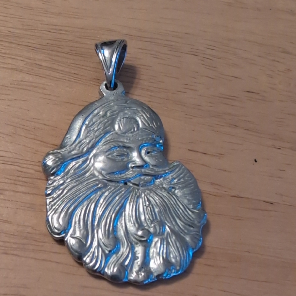 Pewter Silver Santa Claus Pendant